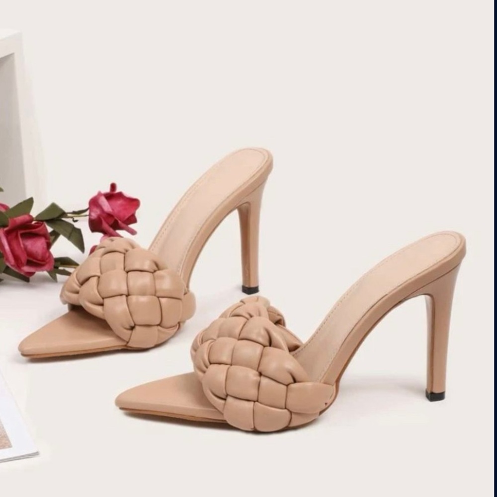 💛 bundle $10-Open toe heels, braided heels